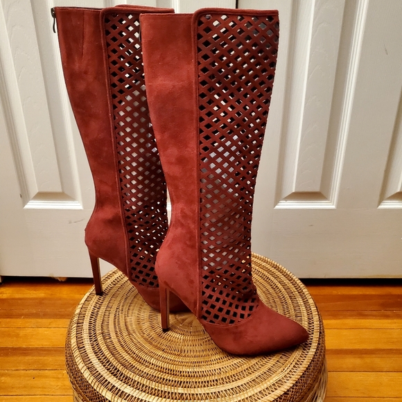 Cranberry colored laser cut boot - Picture 1 of 10